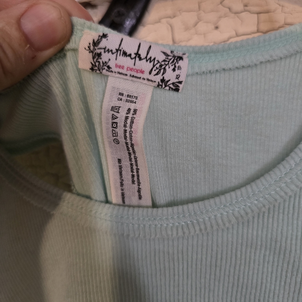 Free People Intimately Mint Green Sleeveless Women's Top split side comfy XS - Picture 3 of 5